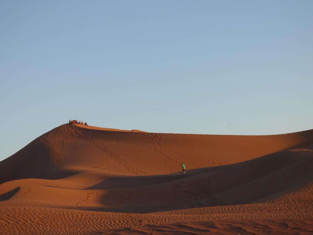 Bivouac Les Nomades & Foum Zguid To Chegaga Tours Hotel Exterior photo